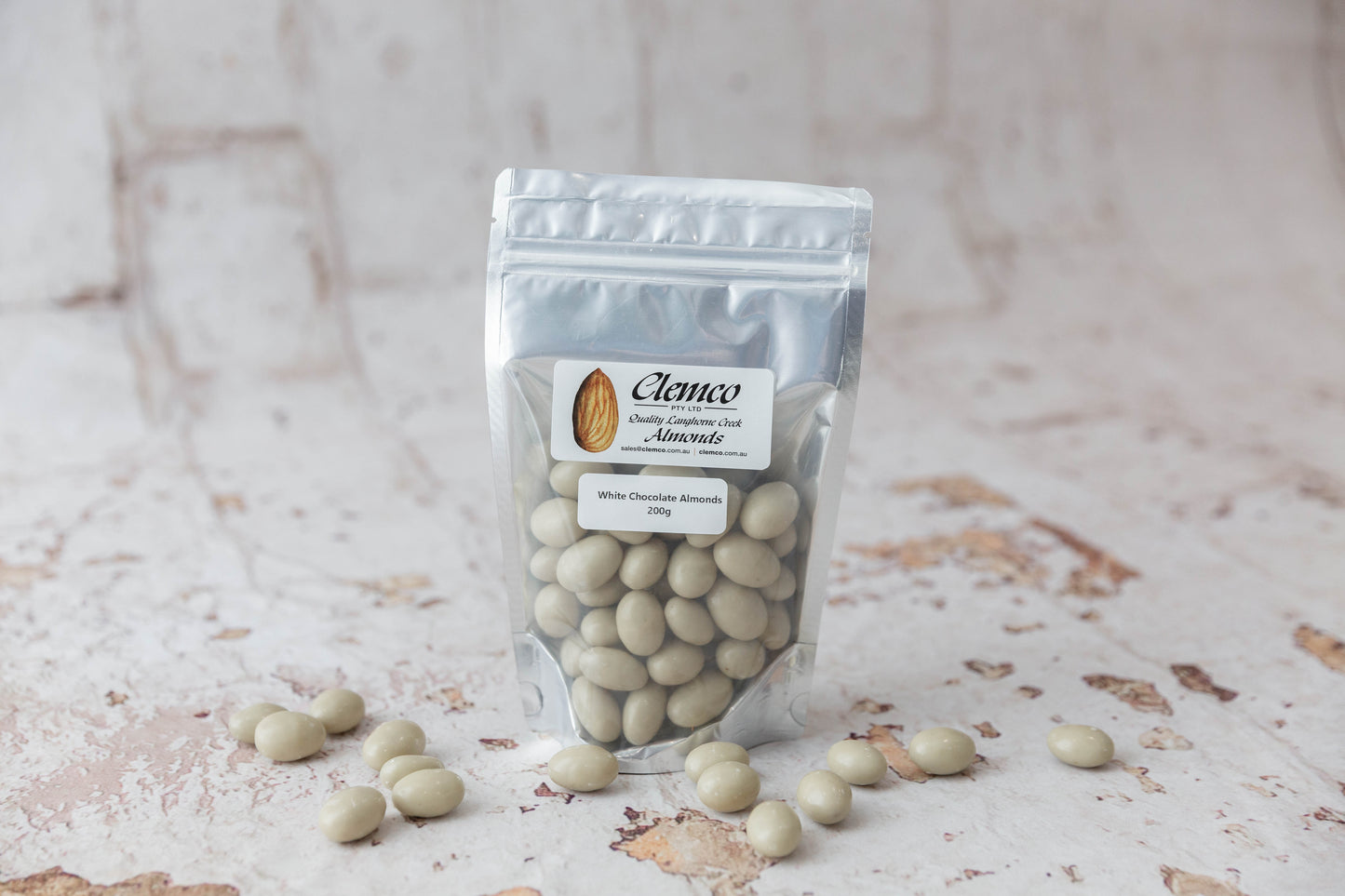 White Chocolate Almonds